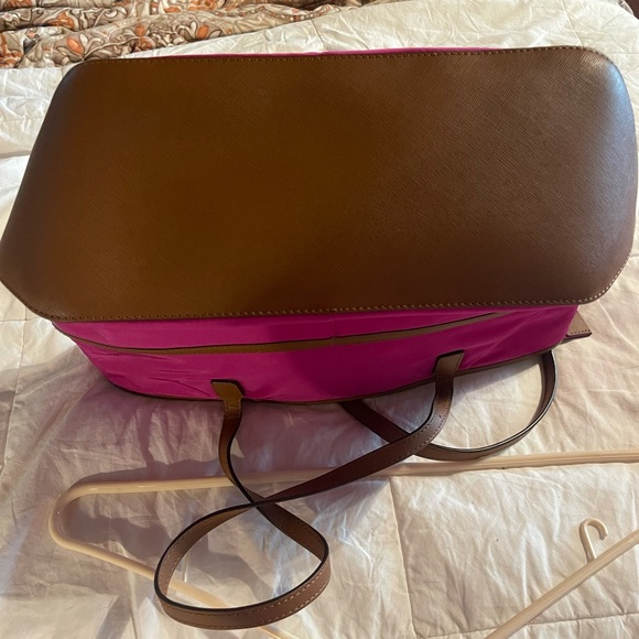 Pink Michael Kors purse, used - Picture 3 of 3